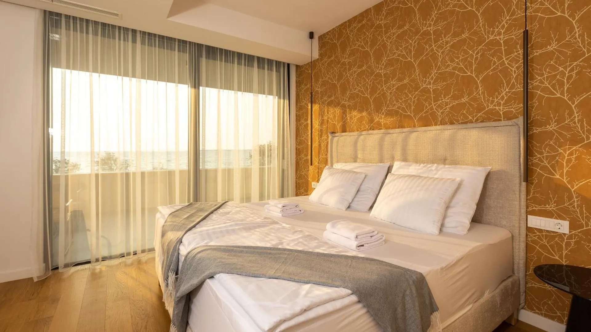 Adria Resort - Seafront Villa A クロアチア